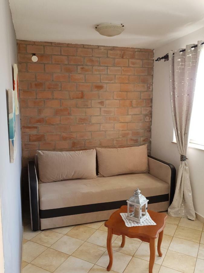 Apartments Poljski Put V โนวาลยา ภายนอก รูปภาพ